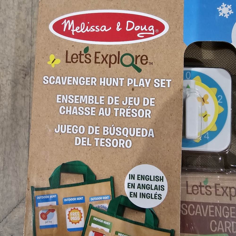 Melissa & Doug Scavenger Hunt Set - Picture 6 of 6